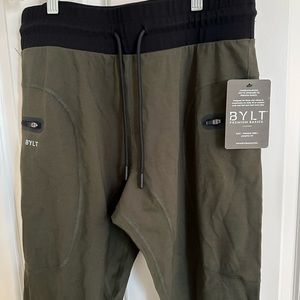 Bylt joggers NWT